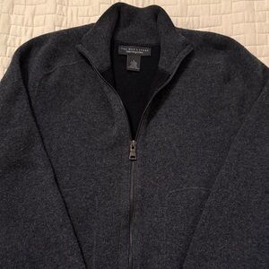 Men's Black Full-Zip Sweater. Bloomingdale’s. Large. Wool& cashmere.
